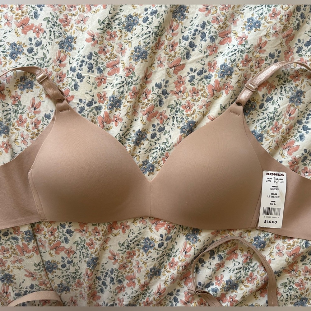 Warner's "Cloud 9" Wire Free Bra